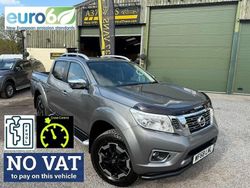 Grey Used 2018 Nissan Navara Tekna Pickup | £12,945 (Fair price)