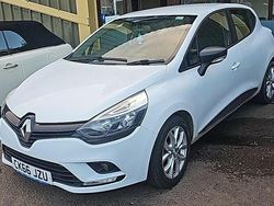 White Used 2016 Renault Clio IV Play Hatchback | £2,695 (Fair price)