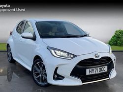 Used 2025 Toyota Yaris Hybrid Hatchback | £17,534 (Good price)