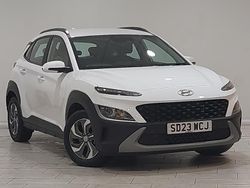 White Used 2023 Hyundai Kona SE SUV | £17,998 (Fair price)