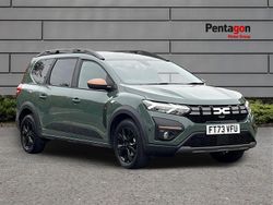 Green Used 2024 Dacia Jogger Extreme MPV | £19,750 (Fair price)