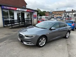 Metallic grey Used 2018 Vauxhall Insignia Elite Hatchback | £5,990 (Fair price)