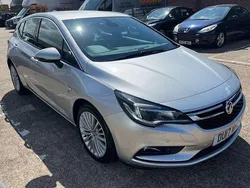 Silver Used 2017 Vauxhall Astra Elite Hatchback | £8,995 (Fair price)