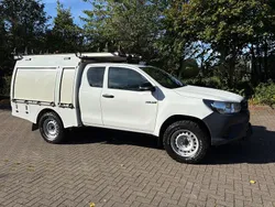 White Used 2017 Toyota HiLux Active Pickup | £15,950 (Expensive)