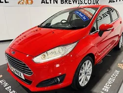 Red Used 2016 Ford Fiesta Titanium Hatchback | £5,999 (Fair price)