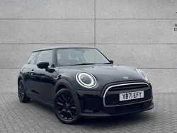Black Used 2021 Mini Cooper Classic Hatchback | £16,500 (Fair price)