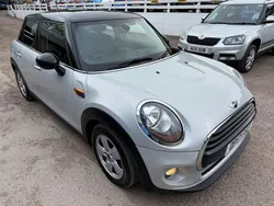 Silver Used 2017 Mini Cooper D Hatch Hatchback | £7,990 (Fair price)