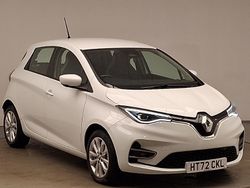 White Used 2022 Renault Zoe SE Hatchback | £12,698 (Fair price)