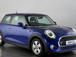 Blue Used 2018 Mini Cooper Hatch Hatchback | £9,900 (Good price)