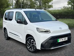 Pure white New 2024 Toyota Proace Verso City Estate | £32,001 (Fair price)