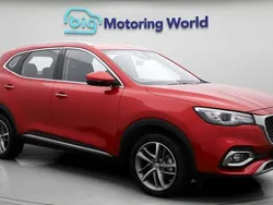 Red Used 2022 MG HS Excite SUV | £14,800 (Fair price)