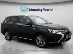 Black Used 2020 Mitsubishi Outlander P-HEV Estate | £16,500 (Fair price)