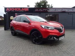 Red Used 2016 Renault Kadjar Signature SUV | £5,495 (Fair price)