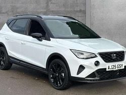 Desire red with black roof New 2025 Seat Arona Black Edition SUV | £22,390 (Fair price)