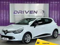 White Used 2016 Renault Clio IV Dynamique Hatchback | £6,000 (Good price)
