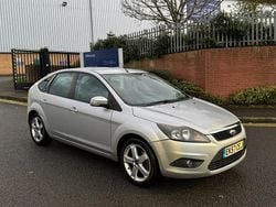 Silver Used 2007 Ford Focus Ghia Hatchback | £1,595 (Good price)