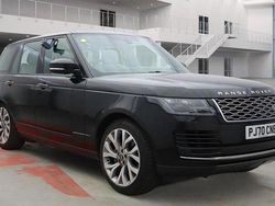 Black Used 2020 Land Rover Range Rover Vogue SE SUV | £28,343 (Good price)