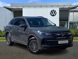 Urano grey Used 2024 VW Tiguan Life SUV | £29,997 (Fair price)
