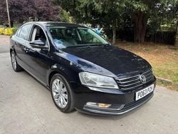 Black Used 2013 VW Passat Highline Sedan | £2,795 (Fair price)