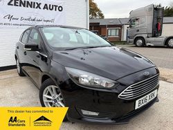 Black Used 2016 Ford Focus Zetec Hatchback | £5,195 (Good price)
