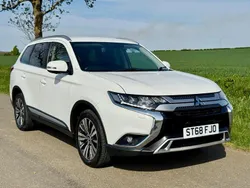 White Used 2018 Mitsubishi Outlander SUV | £12,950 (Fair price)