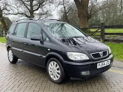 Black Used 2004 Vauxhall Zafira Elegance MPV | £500 (Fair price)