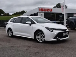 White Used 2022 Toyota Corolla Estate | £14,482 (Fair price)