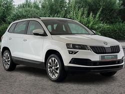 White Used 2021 Skoda Karoq SE Drive SUV | £15,890 (Fair price)