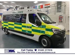 White Used 2022 Renault Master Business Van | £15,000 (Fair price)