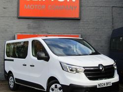 White Used 2024 Renault Trafic Business Van | £20,833 (Expensive)