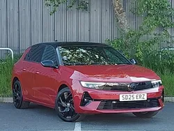 Premium metallic crimson red New 2025 Vauxhall Astra Hatchback | £23,998 (Good price)