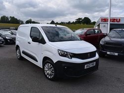 White Used 2021 Peugeot Partner Premium Van | £9,982 (Fair price)