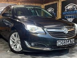 Black Used 2016 Vauxhall Insignia SRi Hatchback | £3,995 (Fair price)