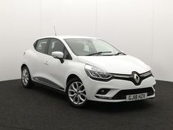 White Used 2018 Renault Clio IV Dynamique Hatchback | £7,498 (Fair price)