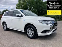 White Used 2020 Mitsubishi Outlander P-HEV SUV | £12,495 (Super price)