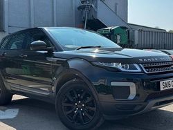 Used 2018 Land Rover Range Rover evoque SE Hatchback | £9,400 (Fair price)