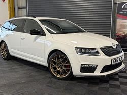 White Used 2016 Skoda Octavia vRS Estate | £13,495 (Fair price)