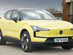 New 2025 Volvo EX30 Plus SUV | £32,750 (Super price)