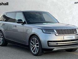 Metallic eiger grey Used 2024 Land Rover Range Rover HSE SUV | £100,266