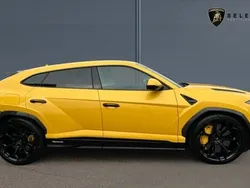 Nero helene Used 2022 Lamborghini Urus SUV | £239,995