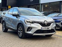 Grey/black Used 2021 Renault Captur Version S SUV | £15,315 (Fair price)