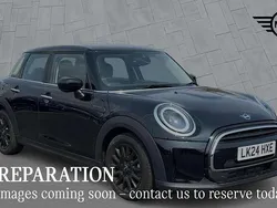 Black Used 2024 Mini Cooper Classic Hatchback | £22,890 (Fair price)