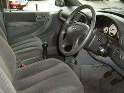 Used 2005 Chrysler Voyager MPV | £3,995