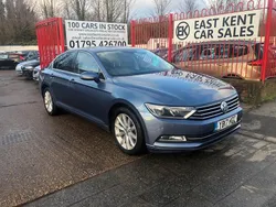 Blue Used 2017 VW Passat Business Sedan | £5,250 (Fair price)