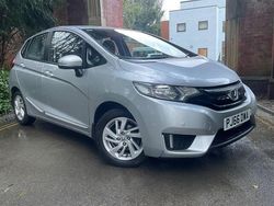 Silver Used 2016 Honda Jazz SE Hatchback | £10,643 (Fair price)