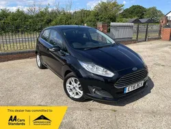 Black Used 2016 Ford Fiesta Zetec Hatchback | £4,495 (Fair price)
