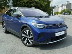 Blue dusk metallic with black Used 2021 VW ID.4 Pro Performance SUV | £17,900 (Good price)