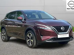 Red Used 2022 Nissan Qashqai N-Connecta SUV | £18,015 (Fair price)