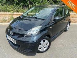 Black Used 2009 Toyota Aygo Hatchback | £2,495 (A bit pricey)