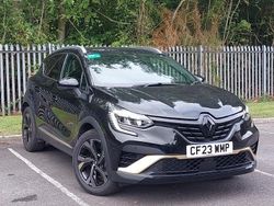 Black Used 2023 Renault Captur Engineered SUV | £18,998 (Fair price)